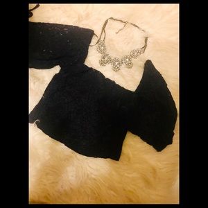 Zara / lace crop top